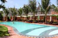 Kolam Renang Volga Hotel And Apartment