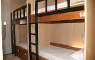 Kamar Tidur 4 Woodlot Hostel Malang