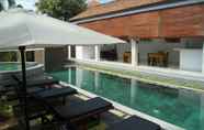 Kolam Renang 7 Arya Residence