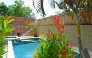 Swimming Pool 5 Batu Kandik Homestay