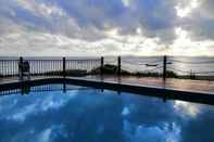 Swimming Pool Kapas Island Resort
