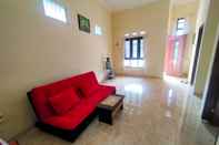 พื้นที่สาธารณะ Comfort Room at Homestay Saudara Syariah