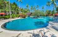 Kolam Renang 6 Duangjitt Resort and Spa (SHA Plus+)