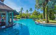 Hồ bơi 4 Duangjitt Resort and Spa (SHA Plus+)