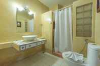ห้องน้ำภายในห้อง Rico's Patong Residence