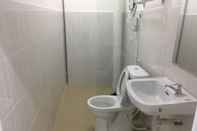 Toilet Kamar Bistari Homestay