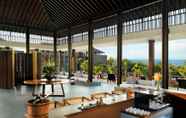 Bar, Kafe, dan Lounge 5 Radisson Blu Bali Uluwatu