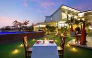 Luar Bangunan 6 Little Ocean View Beach Resort by Triple Tree