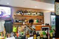 Bar, Cafe and Lounge Meridian Adventure Marina Club & Resort Waisai