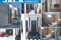 Exterior Budget Room at Jala In De Kost Syariah