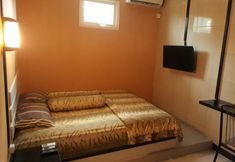 Bedroom 5 Budget Room at Jala In De Kost Syariah