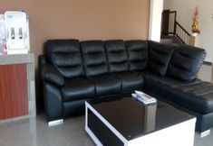 Lobi 5 Hotel Alor Villa