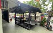 Bangunan 4 Idyllic Paradise Guest House