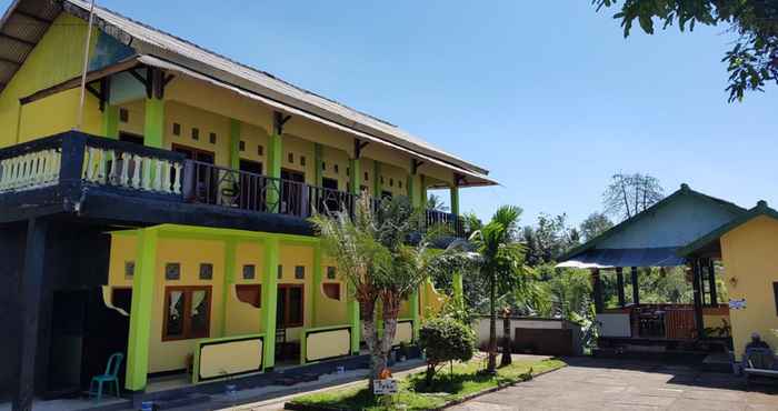 Bên ngoài Rinjani Guesthouse