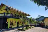 ภายนอกอาคาร Rinjani Guesthouse