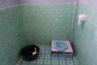 Toilet Kamar Rinjani Guesthouse