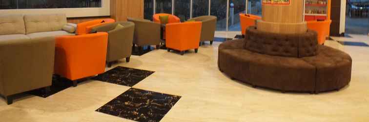 Lobby Front One Hotel Airport Solo