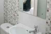 Toilet Kamar Ethan Hotel Cilincing Plaza