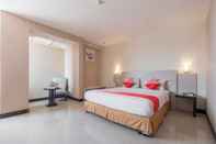 ห้องนอน OYO 1081 Allson City Hotel Makassar