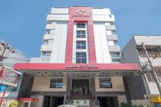 外観 OYO 1081 Allson City Hotel Makassar