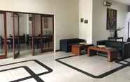 Lobby 2 N Hotel Harmoni