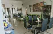 Common Space 7 Airlangga Homestay