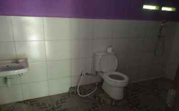 ห้องน้ำภายในห้อง 4 Homestay Rinjani Trek Centre