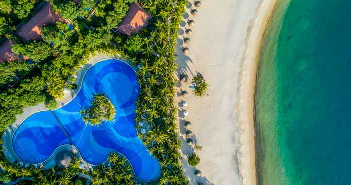 Swimming Pool Vinpearl Luxury Nha Trang