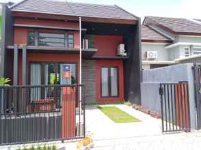 Luar Bangunan 4 D8 Kost (Male only)