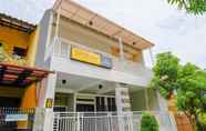 Luar Bangunan 3 SPOT ON 2325 Singgalang Residence Syariah