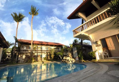 Exterior Coral Beach Club