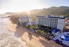 Exterior 3 Lan Rung Beach Resort