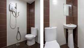 Toilet Kamar 5 Golden Night Hotel Sunway