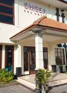 EXTERIOR_BUILDING SMESA Edotel Syariah Surabaya Mitra RedDoorz