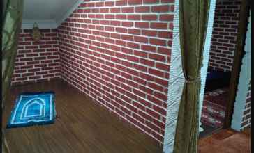 Kamar Tidur 4 Bunga Homestay Syariah