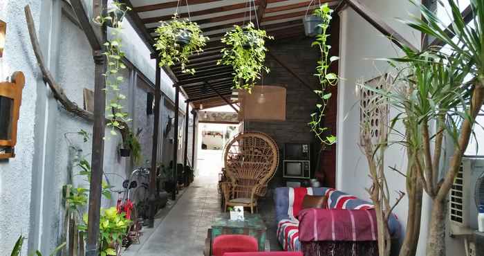 Restoran Spacious Room at Limbersa Homestay & Resto