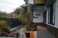 Common Space Villa Bunga Batu