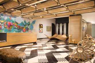 Lobby 4 ARTOTEL Yogyakarta