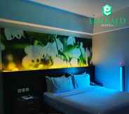 Bedroom 2 Emerald Hotel Timika