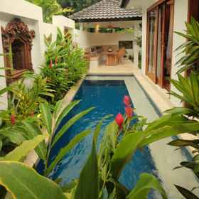 Villa Plumbargo 1, 酒店 Bluebird Pool Lombok