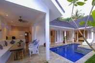 Swimming Pool Tiga Villa