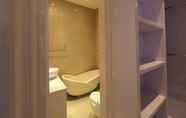In-room Bathroom 5 Tiga Villa