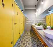 In-room Bathroom 6 Nang Capsule Hostel Danang