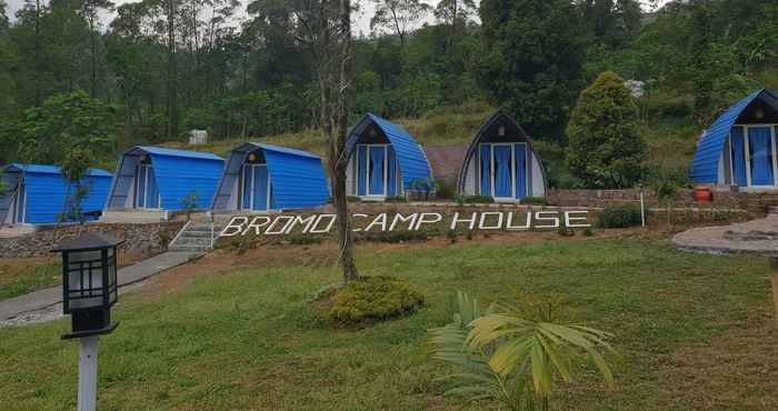 Bangunan Bromo Camp House near Mountain