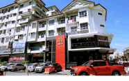 Atraksi di Area Sekitar 2 Studio Apartment @ City Center (4pax)