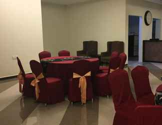 Lobi 2 Grand Business Hotel