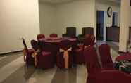 Lobi 4 Grand Business Hotel