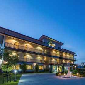 Phant@Thalang Service Apartment 1, Hotel RIM TA LAY SEAFOOD NAI YANG BEACH