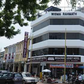 Broadway Budget Hotel 1, Hotel LaBelle Skin Solution