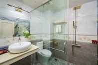 Phòng tắm bên trong Sapa Praha Hotel